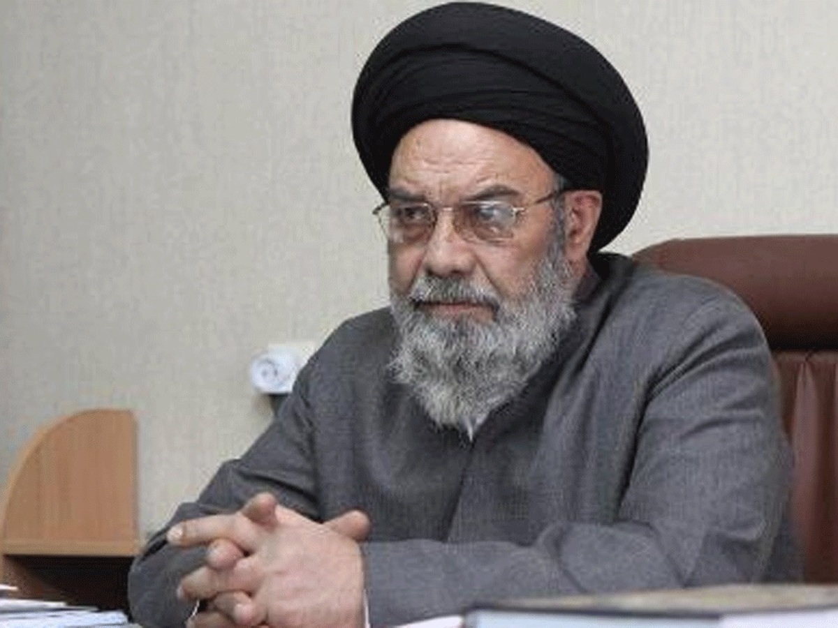 امام جمعه اصفهان: باید خدا را شاکر بود که چنین رهبری را برای ما فرستاده/ انتخابات خبرگان در دنیا نظیر ندارد