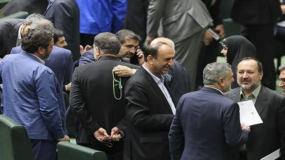 اقدام خلاف قانون قاضی‌زاده هاشمی برای حمایت از فاطمی امین