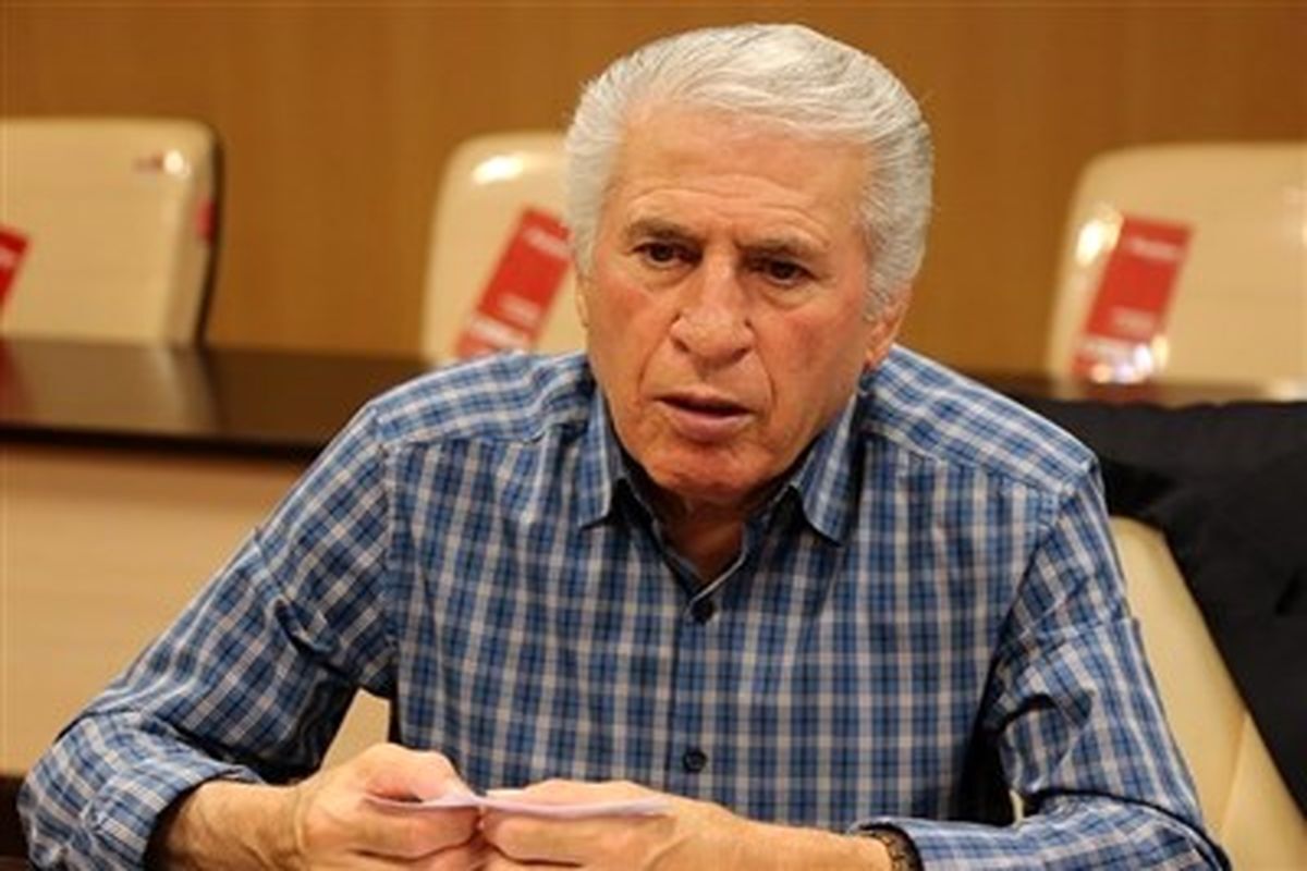 انتقاد تند پیشکسوت کشتی از علیرضا دبیر: کسی فیلم نماز خواندن خادم را دیده؟