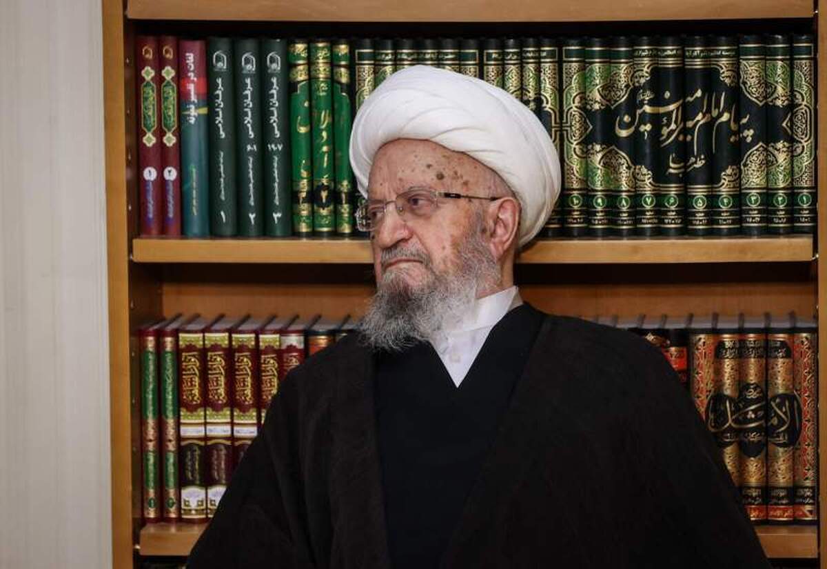 هشدار آیتالله مکارم درباره نقش «مشکلات اقتصادی» در افزایش فحشا هشدار آیتالله مکارم درباره نقش «مشکلات اقتصادی» در افزایش فحشا