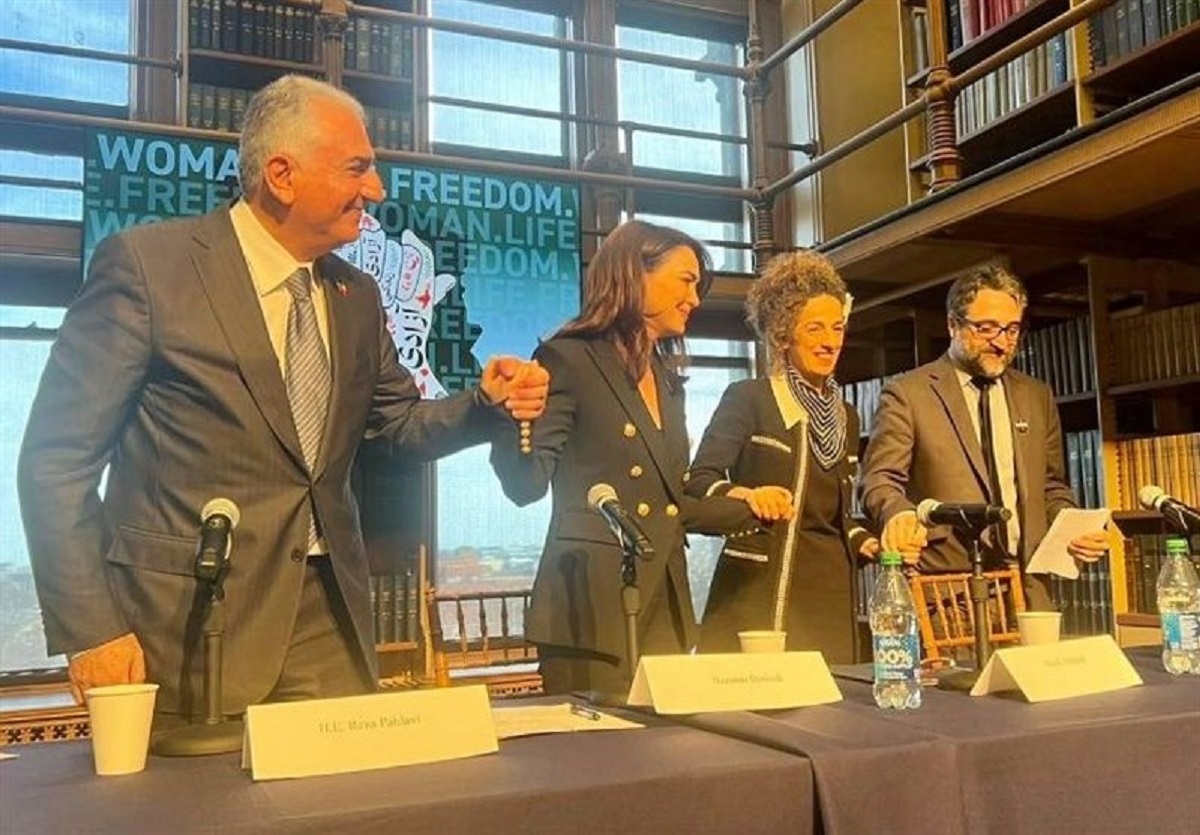 رضا پهلوی علیه حامد اسماعیلیون