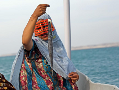 زنان ماهیگیر در جزیره هنگام