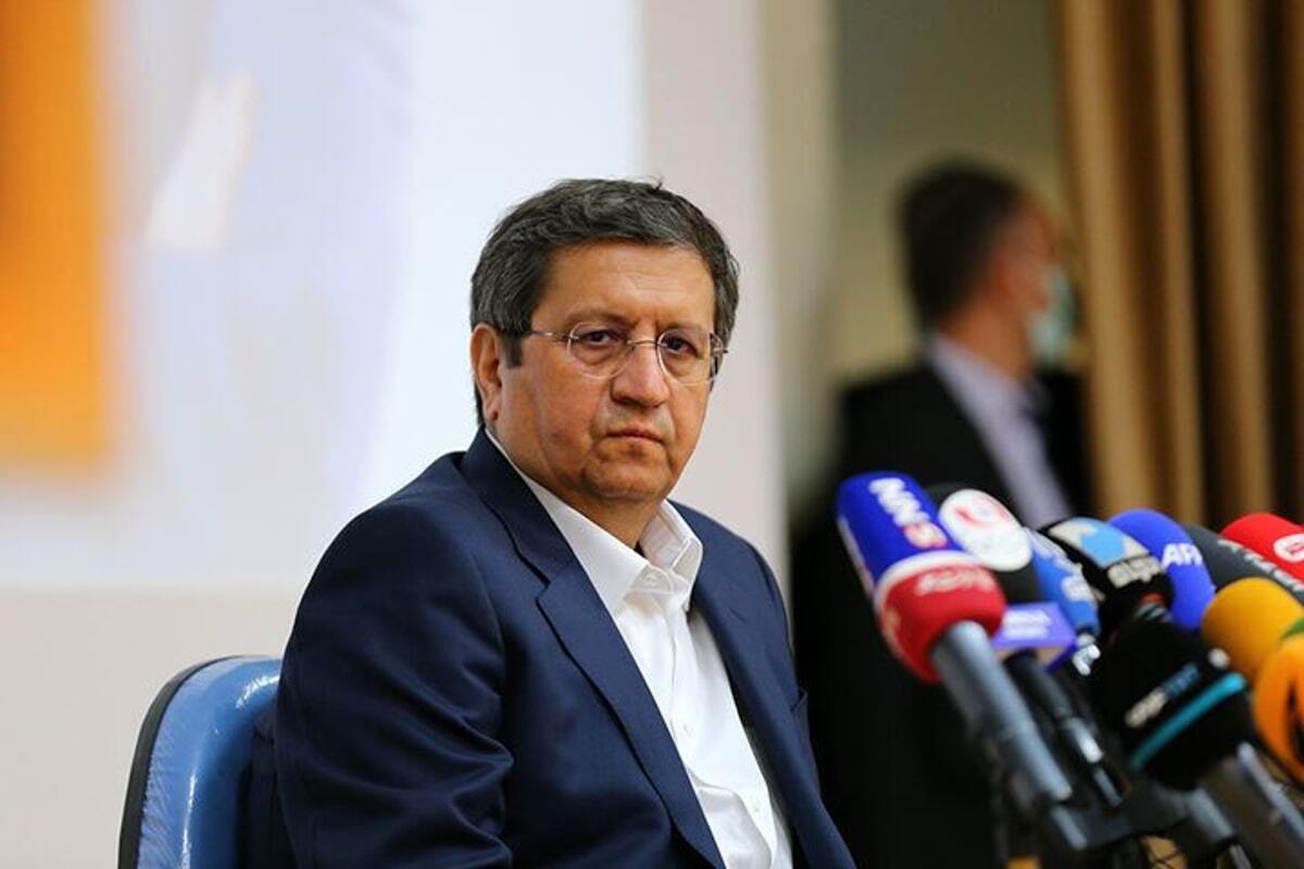 همتی: برداشت بانک ها در کمتر از دو سال به ۱۰ برابر رسیده/ تا شرایط سخت تر و پرهزینه تر نشده تدبیر کنید همتی: برداشت بانک ها در کمتر از دو سال به ۱۰ برابر رسیده/ تا شرایط سخت تر و پرهزینه تر نشده تدبیر کنید