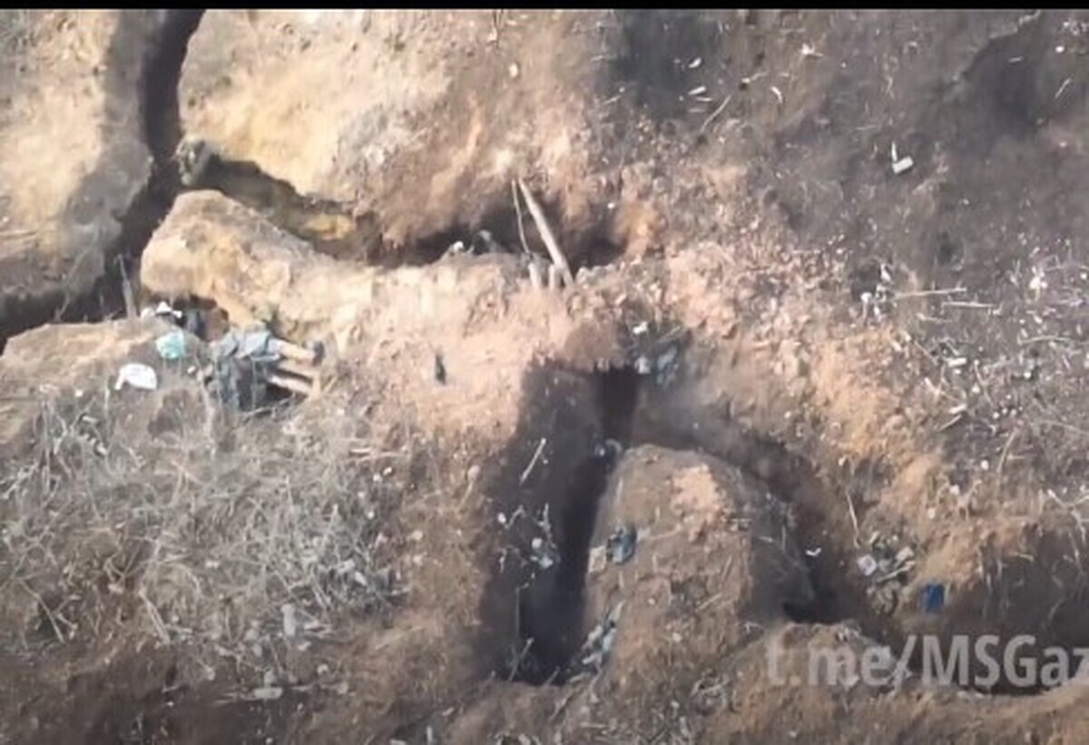 لحظات عجیب درگیری دو سرباز روس و اوکراینی در خندق‌ +فیلم