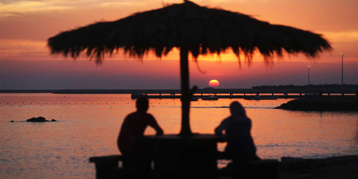 در تابستان به کیش سفر کنیم یا استانبول؟