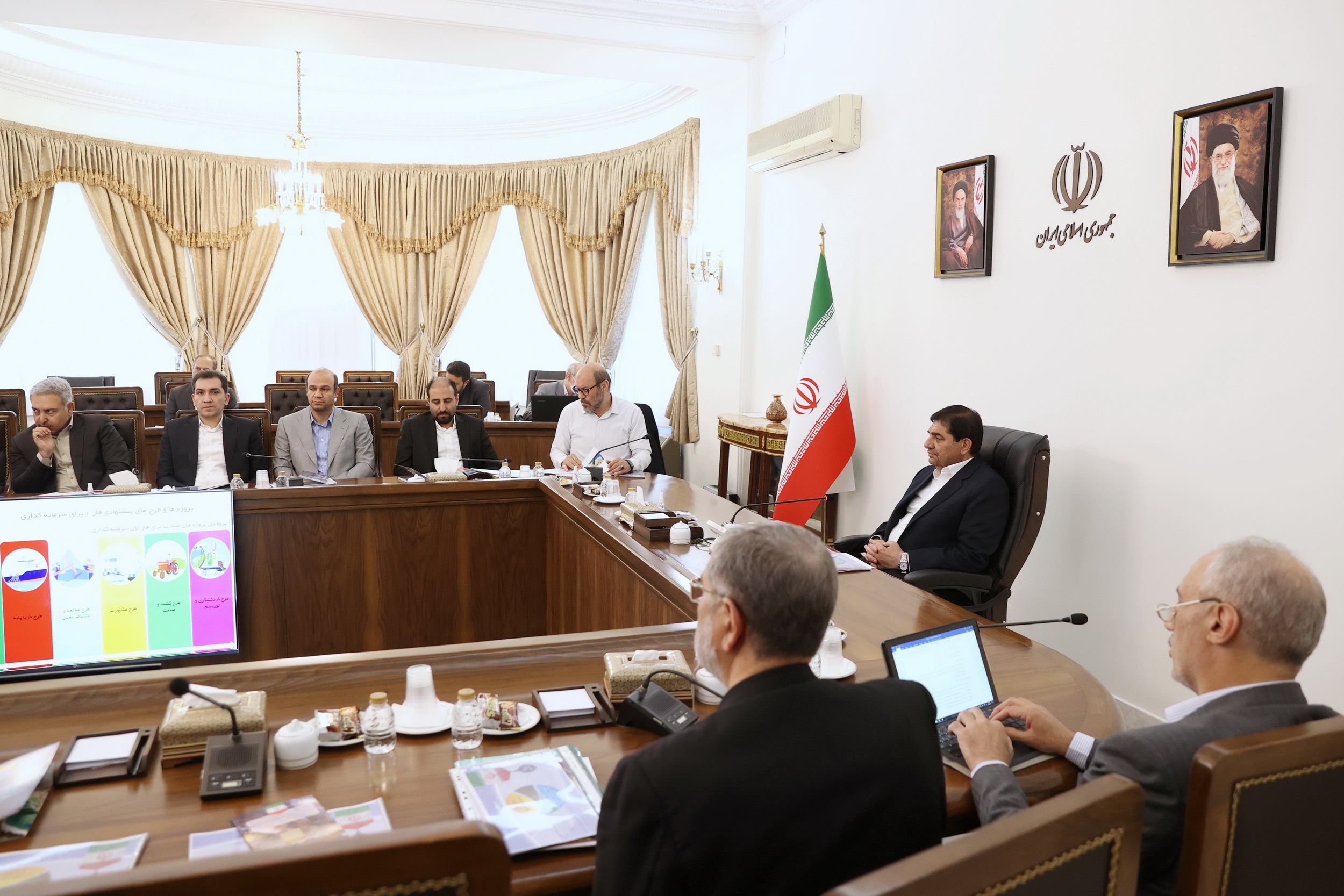امضا سند همکاری توسعه سواحل مکران با چهار شرکت بزرگ صنعتی و معدنی ایران