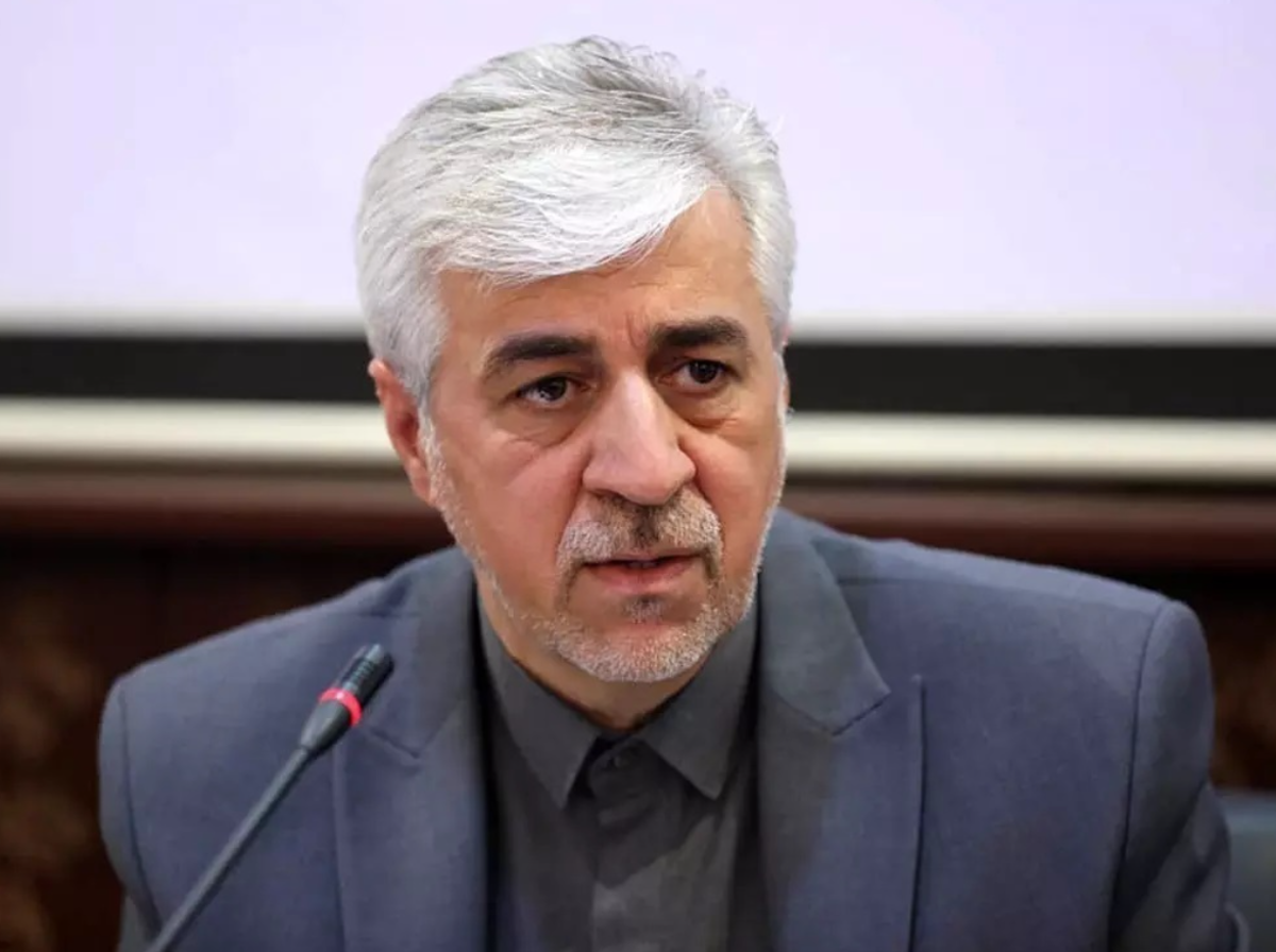 احتمال ریزش سکو‌های ورزشگاه آزادی چقدر صحت دارد؟ + فیلم