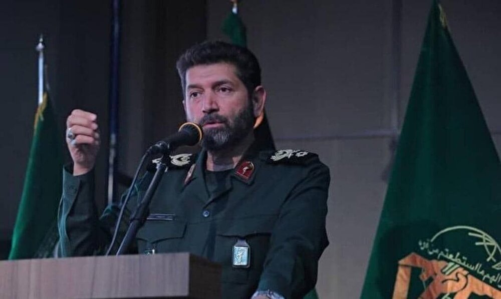 فرمانده سپاه تهران: همان‌گونه که در معابر و اماکن عمومی بر رعایت حجاب تأکید داریم، باید در ادارات هم اقدامات لازم انجام شود