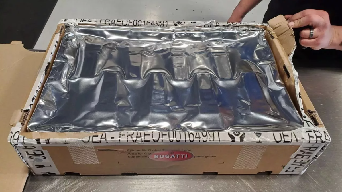 یک میلیارد تومان برای تعویض شمع و کوئل؛ هزینه عجیب نگهداری از بوگاتی ویرون!