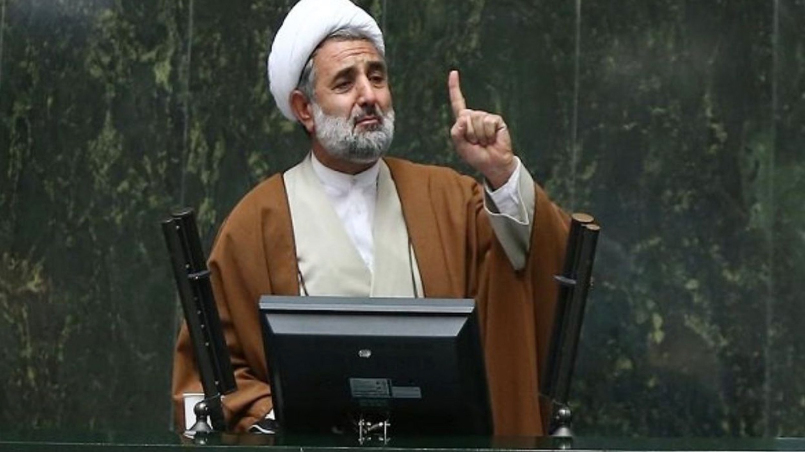 دولت قبل در مسیری حرکت می‌کرد که خاطر آمریکا را دچار تکدر نکند