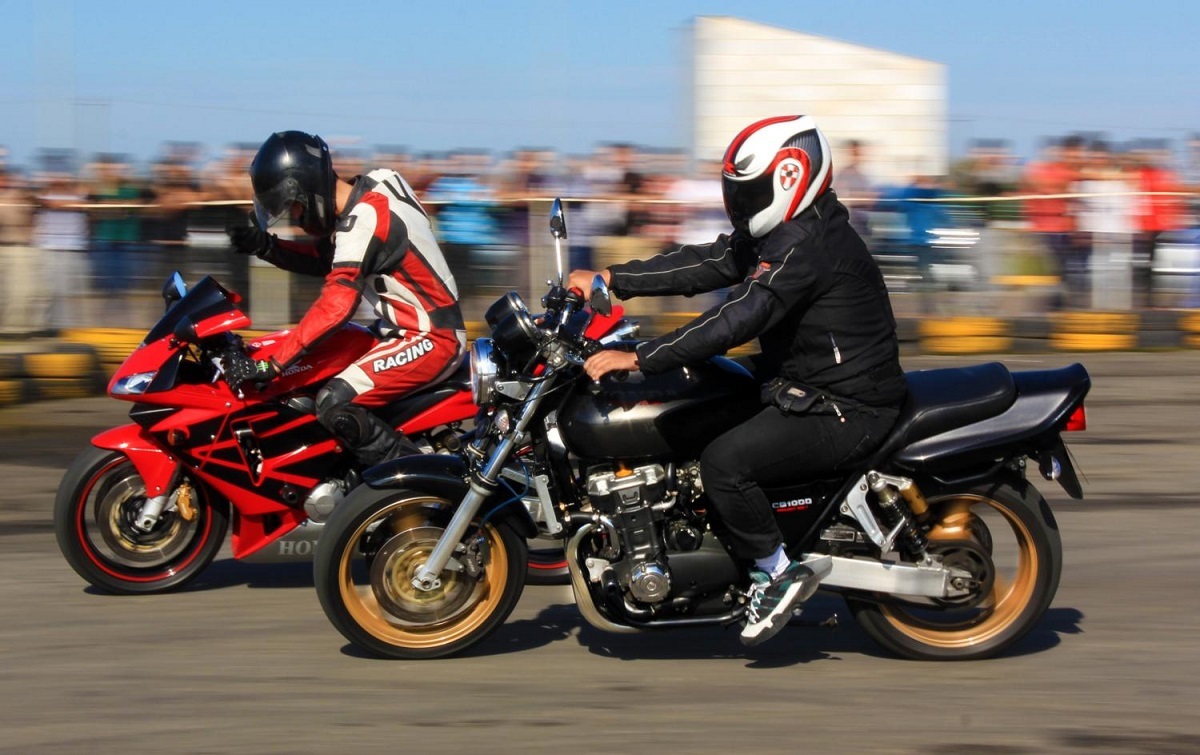 فیلم وحشتناک تصادف دو موتورسوار برای اجرای حرکات نمایشی