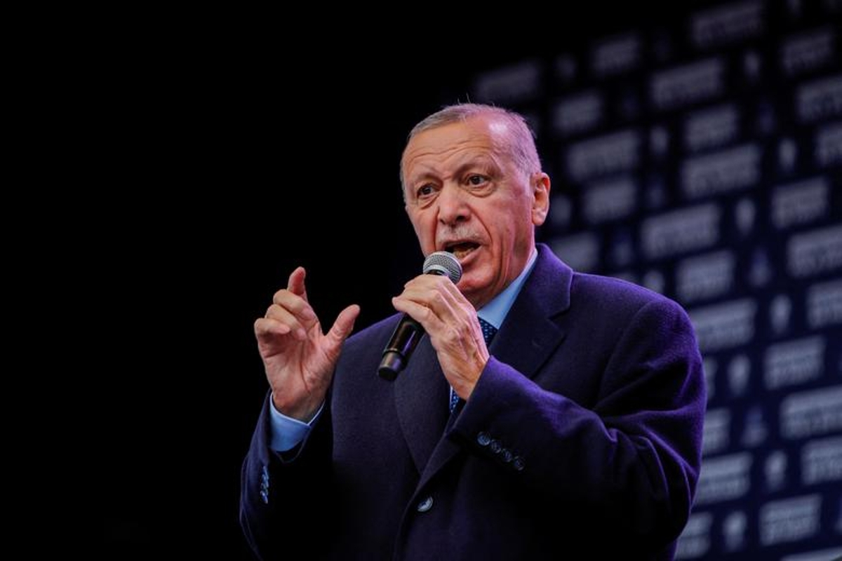 فیلم پخش پول توسط اردوغان برای کسب رای بیشتر در انتخابات