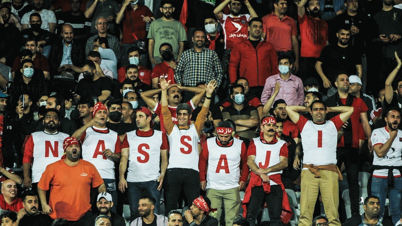 فیلم رقص هواداران نساجی در خیابان‌های قائمشهر