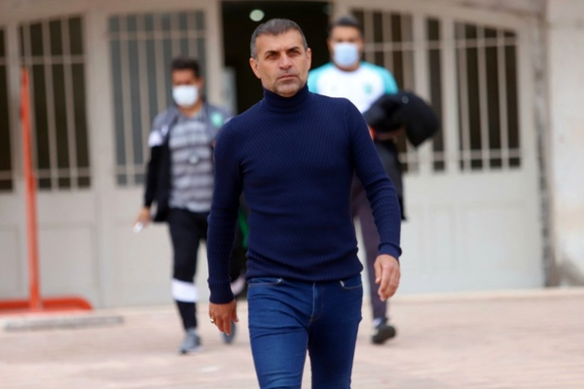 فیلم جشن بقای لیگ برتر آبادانی‌ها در نشست خبری ویسی