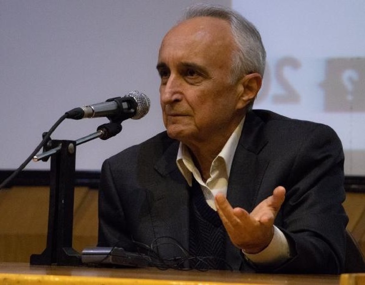 غنی نژاد: خصوصی‌سازی در ایران همه‌اش بازی است؛ واگذاری به عمه، خاله و دایی!/ در این مملکت قانون کجاست؟