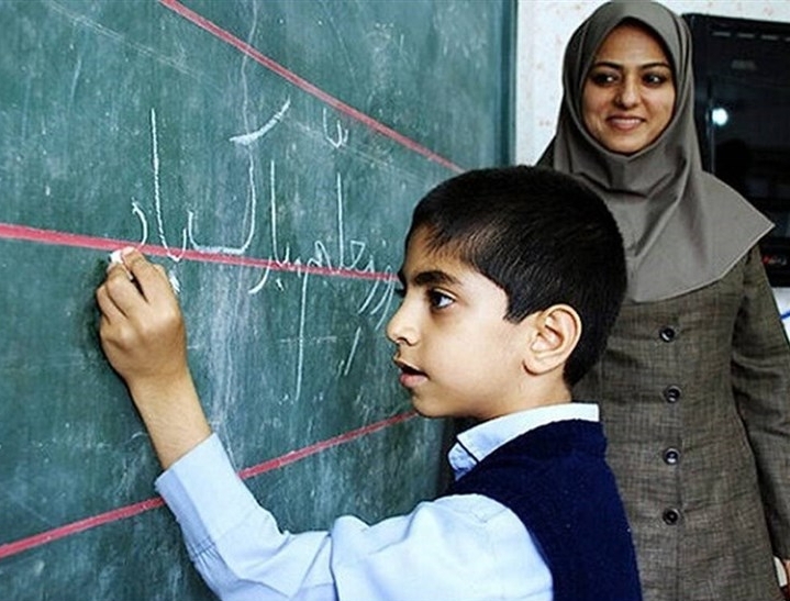 استخدام ۲۸ هزار آموزگار/ آزمون استخدامی دبیری خواهد شد استخدام ۲۸ هزار آموزگار/ آزمون استخدامی دبیری خواهد شد