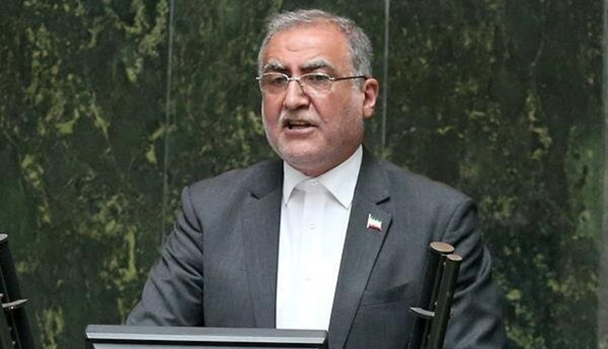 علیرضابیگی: واسطه خودروی نمایندگان «علی قلیها» بود که به همین خاطر عزل شد علیرضابیگی: واسطه خودروی نمایندگان «علی قلیها» بود که به همین خاطر عزل شد