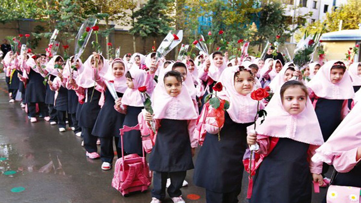 معاون پارلمانی آموزش و پرورش: حذف حجاب در مدارس ابتدایی دخترانه در حد پیشنهاد است