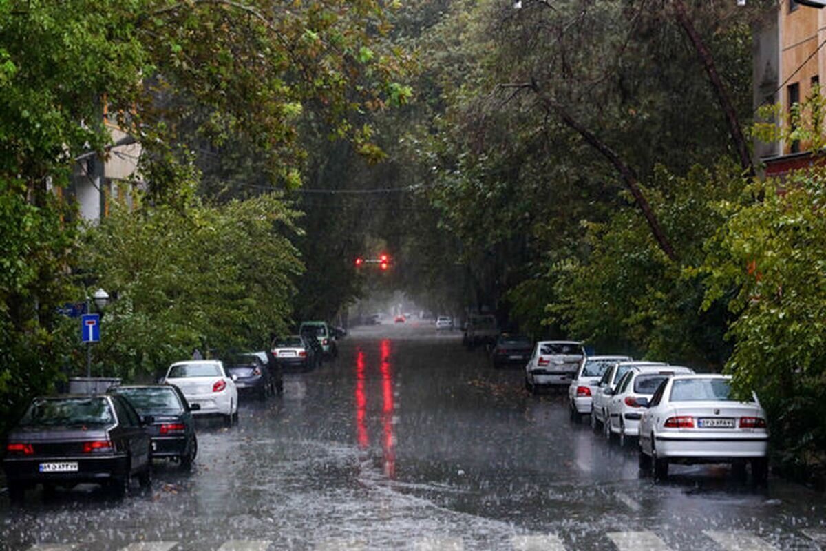ورود سامانه بارشی به تهران؛ کاهش دما تا پنجشنبه | احتمال بارش تگرگ و وزش باد شدید در این مناطق