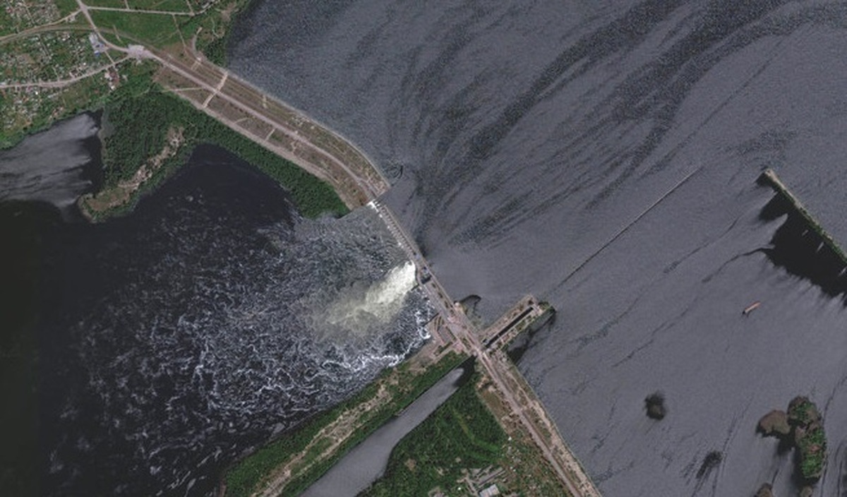 فیلم انفجار سد کاخوفکای اوکراین توسط روسیه