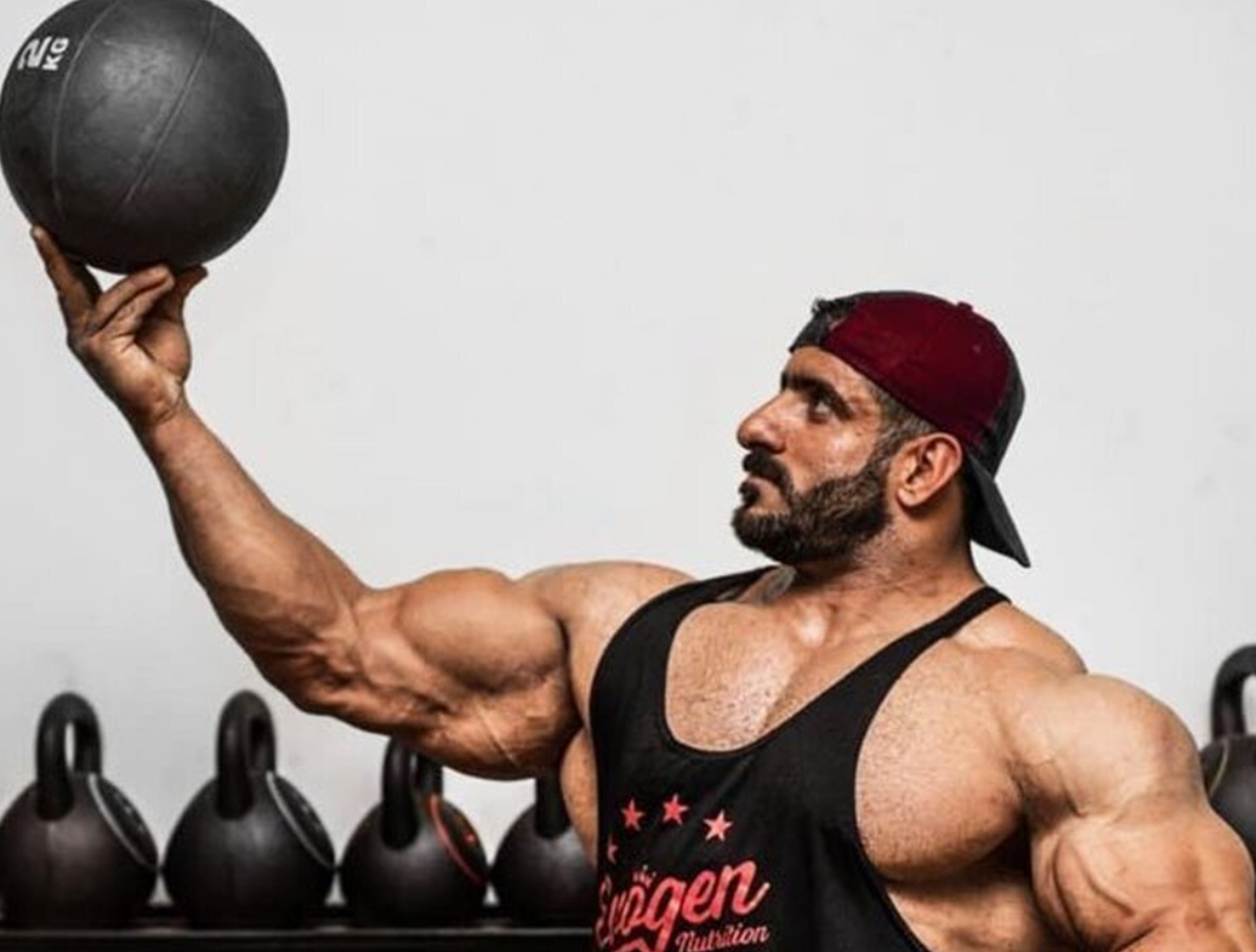 تصاویر عجیبی که هادی چوپان از خودش منتشر کرد!