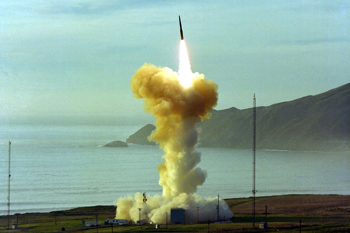 موشک ویرانگر LGM-30 Minuteman III آمریکا