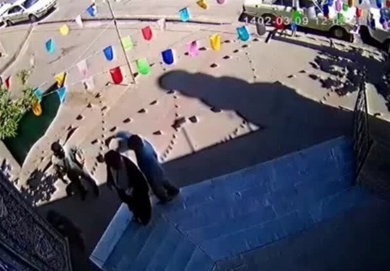 ماجرای حمله به یک امام جماعت با تیغ موکتبری