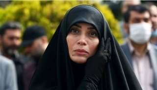 سخنرانی الهام چرخنده برای خانواده‌های سه شهید مرزبان +عکس