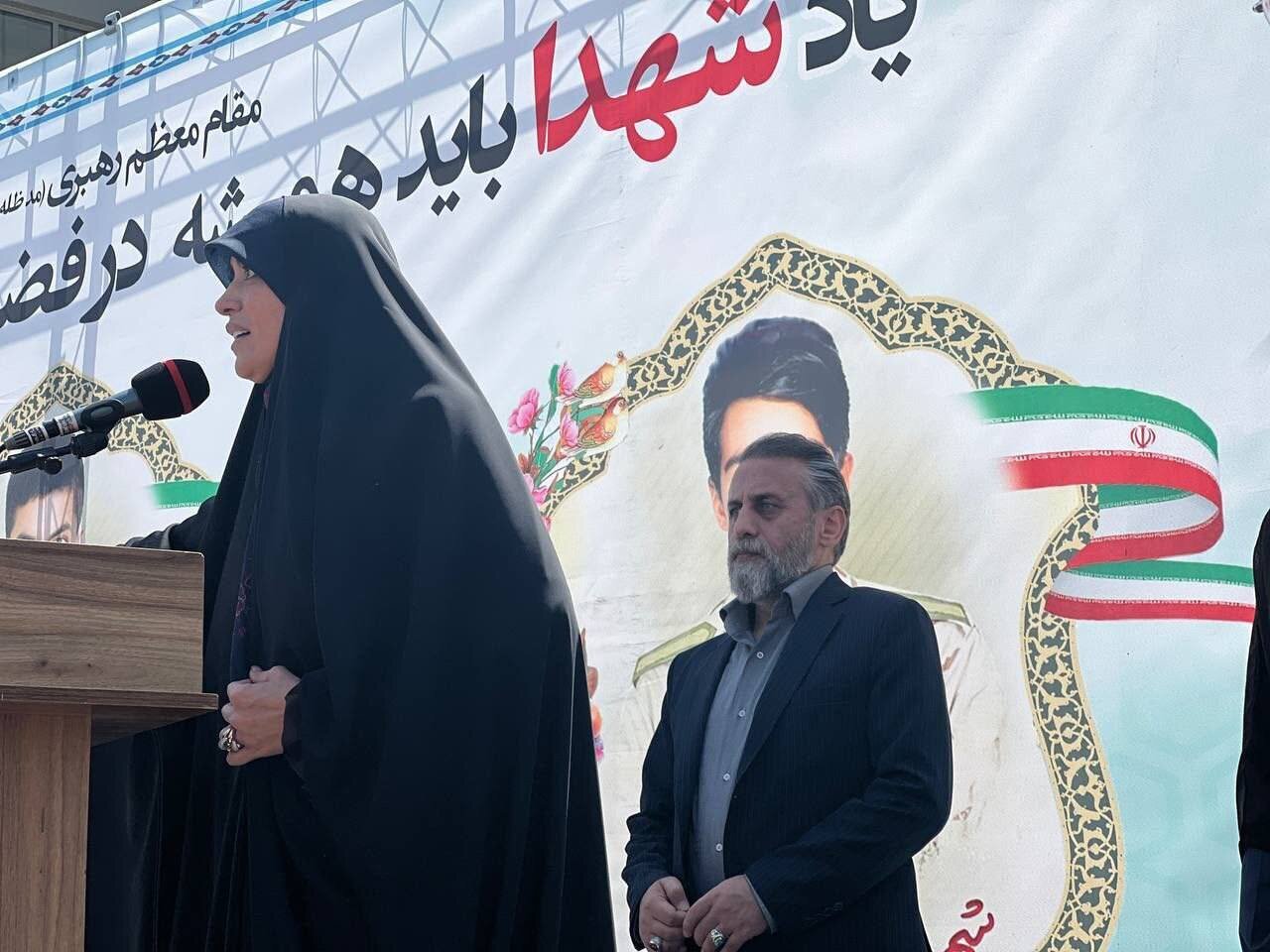 سخنرانی الهام چرخنده