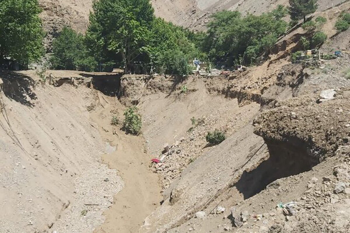 ناپدید شدن بخشی از جاده چالوس/ ۲۰۰ متر از جاده چالوس نیست!
