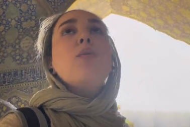 نیلوفر محبی