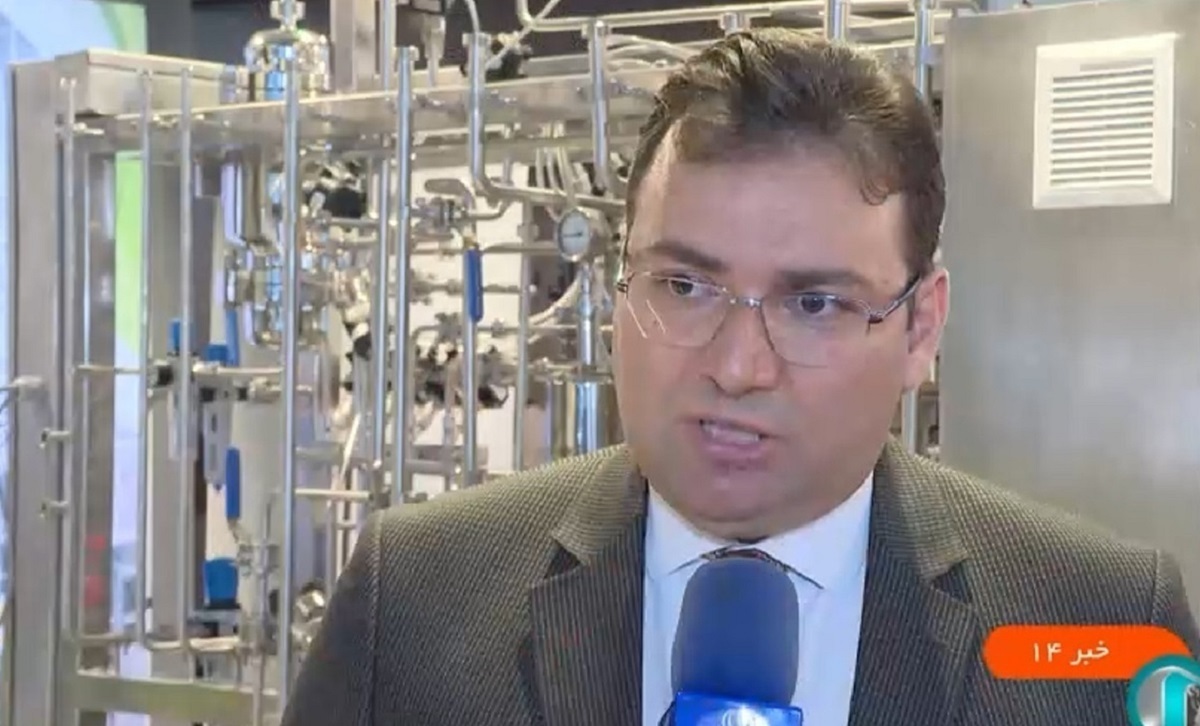 فیلم عجیب سانسور کراوات در صداوسیما با میکروفون!