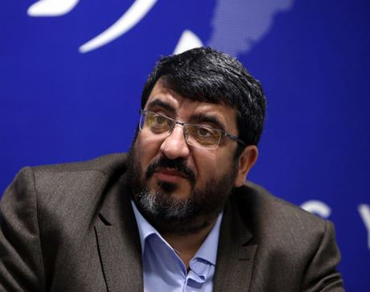 کارشناس صداوسیما: مقالات اساتید دانشگاه در آمریکا متاثر از مصرف مشروب است!