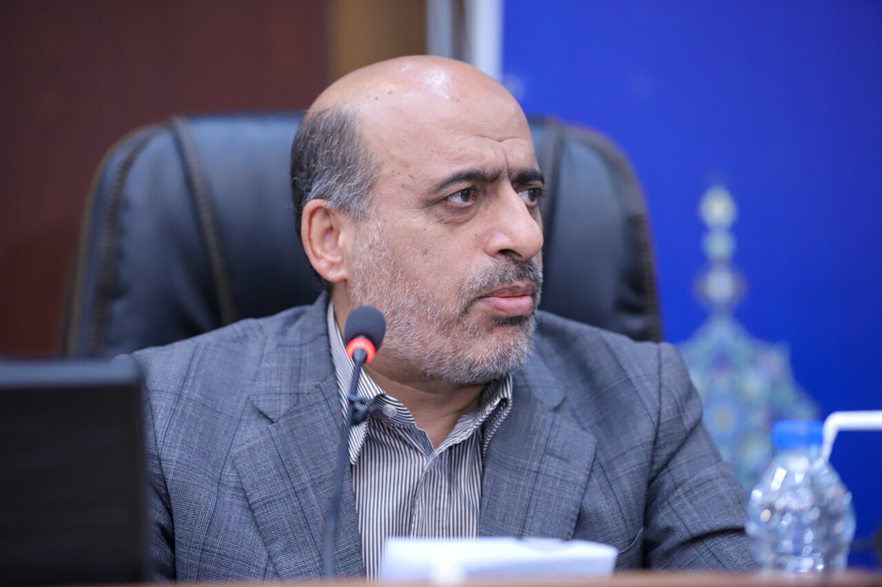 نماینده مجلس: نزدیک به ۶ ماه است که بانک‌ها وامی پرداخت نمی‌کنند