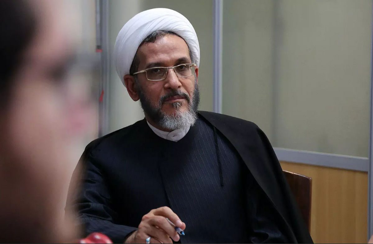 احمد مازنی: به میرسلیم انتقاد دارم، اما روش برخورد با او را نمیپسندم احمد مازنی: به میرسلیم انتقاد دارم، اما روش برخورد با او را نمیپسندم