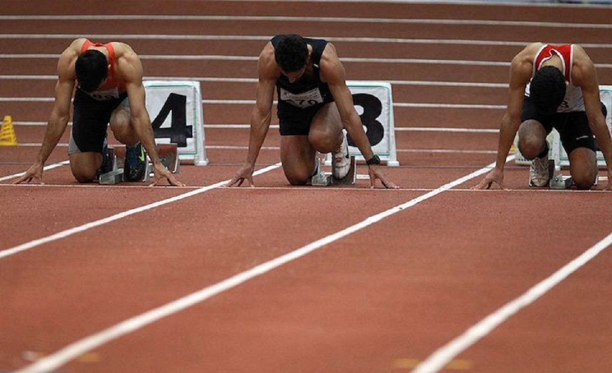 بیرون کردن دونده‌ها از ورزشگاه شیرودی به خاطر پوشیدن رکابی!