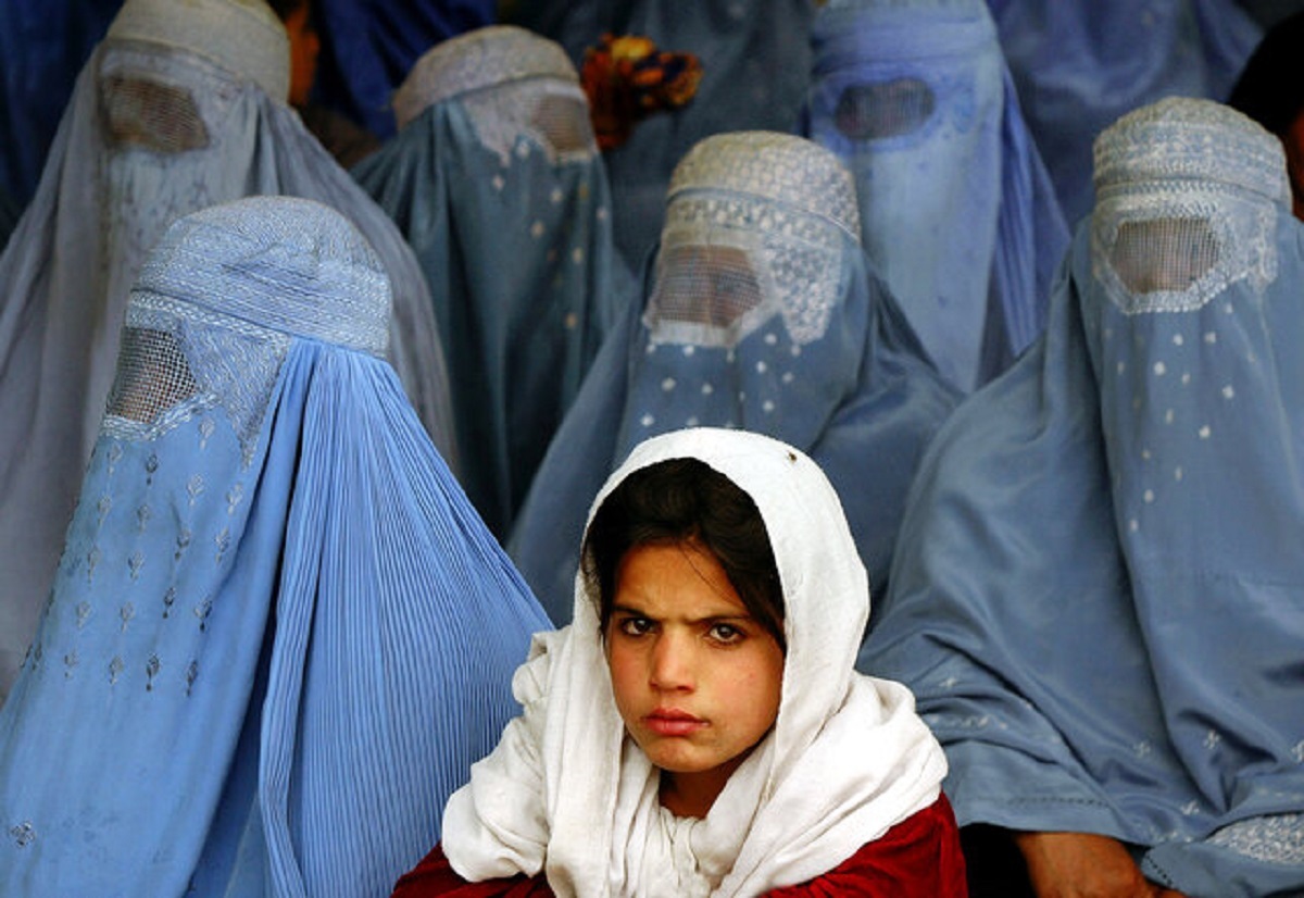 هشدار مدیر کل اتباع خارجی استانداری قم به زنان بی حجاب افغان: از کشور اخراج می‌شوند
