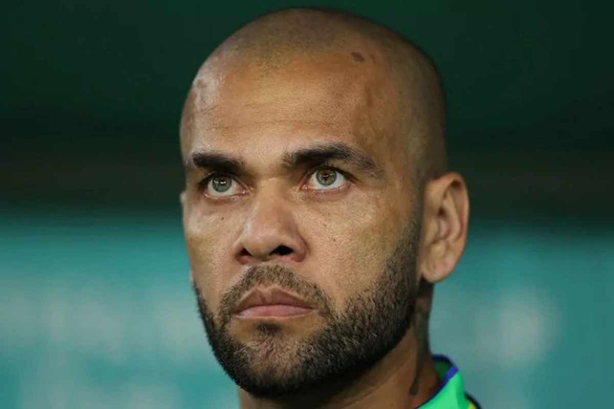 سکوت طولانی دنی آلوز شکست