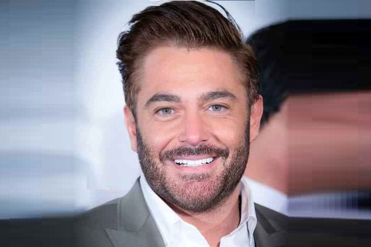 محمدرضا گلزار در کنار ستاره محبوب تیم ملی محمدرضا گلزار در کنار ستاره محبوب تیم ملی