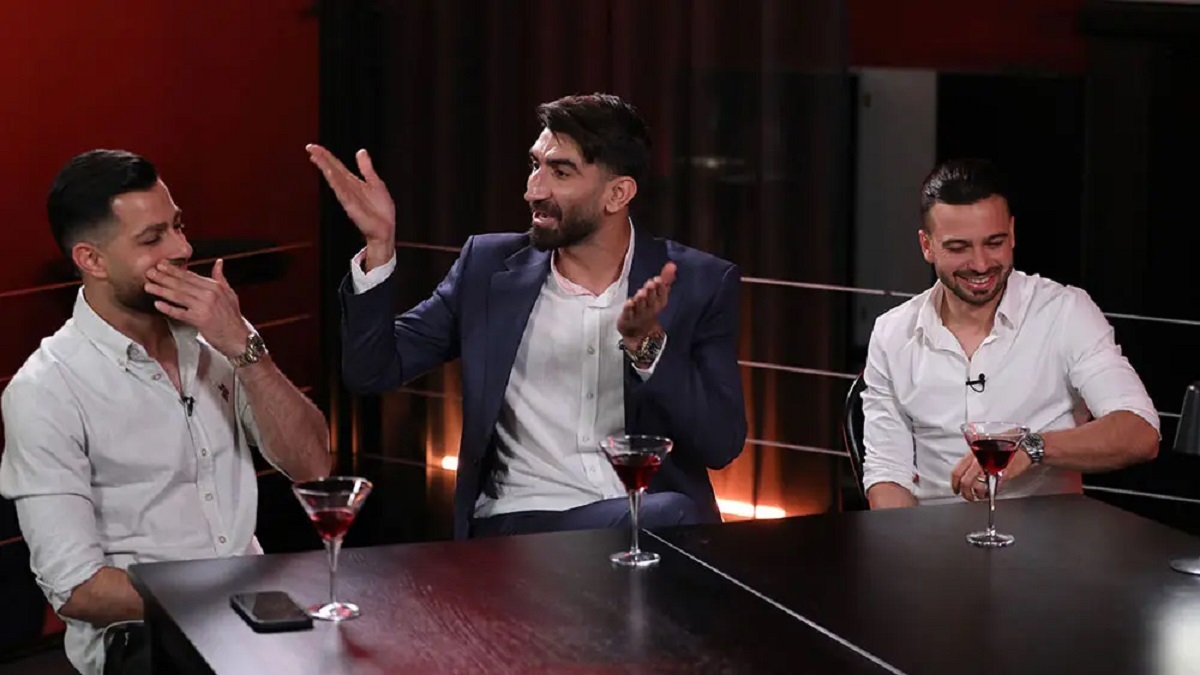 انگلیسی صحبت کردن ستاره پرسپولیس با عادل فردوسیپور انگلیسی صحبت کردن ستاره پرسپولیس با عادل فردوسیپور