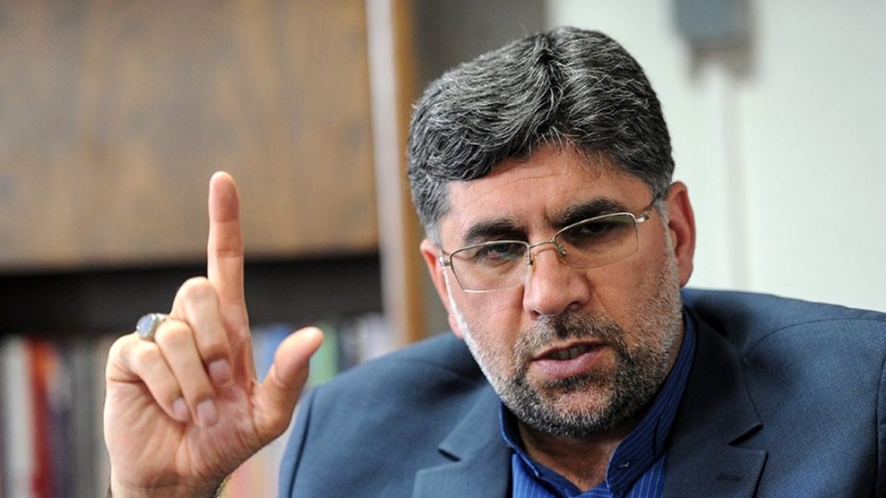 نماینده مجلس: آقای وزیر کشور! هر چه سریعتر معاون سیاسیتان را عزل کنید؛ وگرنه مجلس اینکار را میکند نماینده مجلس: آقای وزیر کشور! هر چه سریعتر معاون سیاسیتان را عزل کنید؛ وگرنه مجلس اینکار را میکند