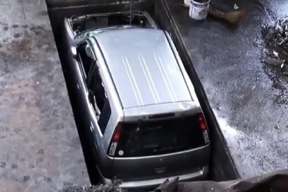 فیلم جالب پرس کردن خودروهای اسقاطی!