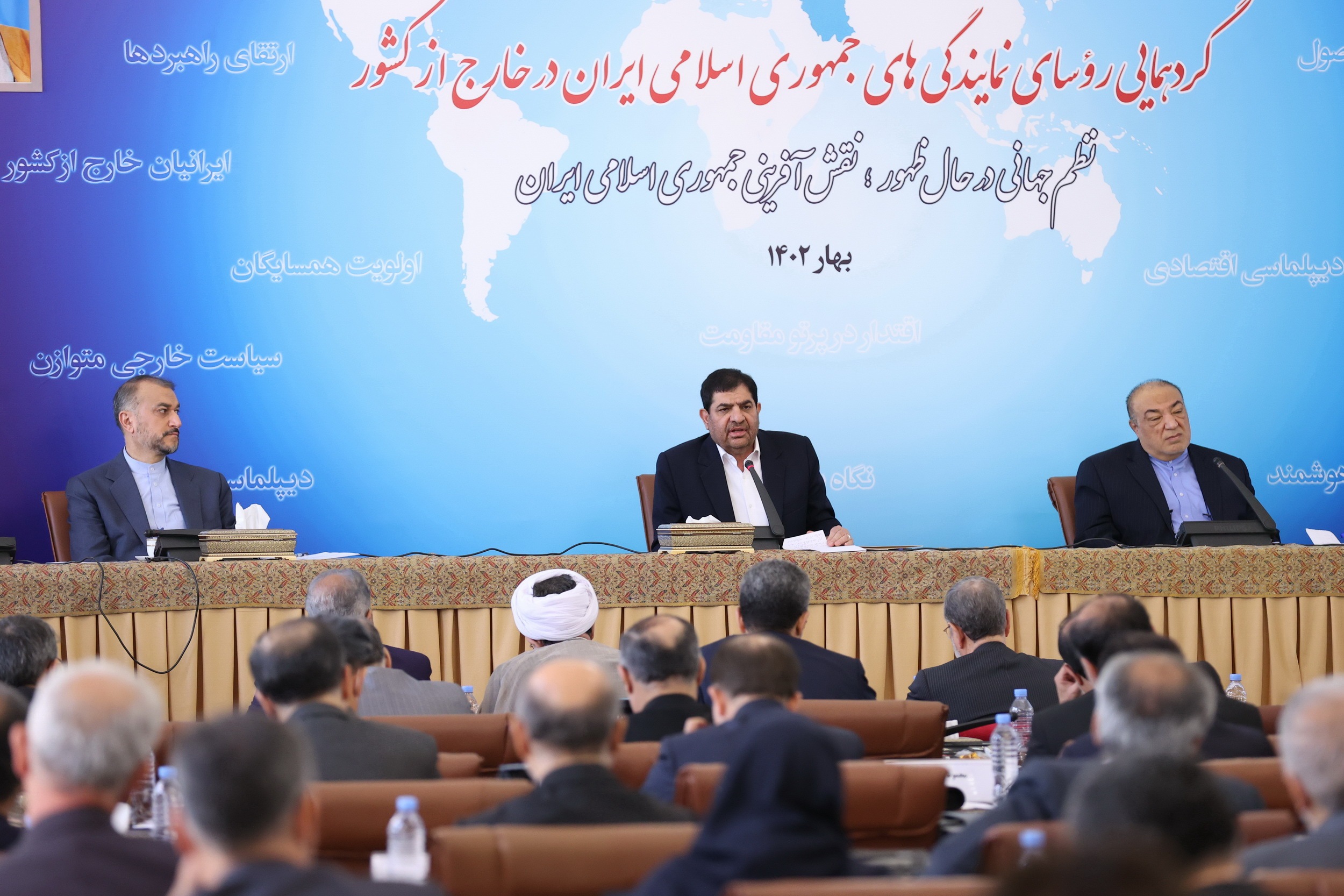 دیپلماسی فعال و توسعه روابط اقتصادی با کشور‌های جهان نقطه قوت دولت مردمی است