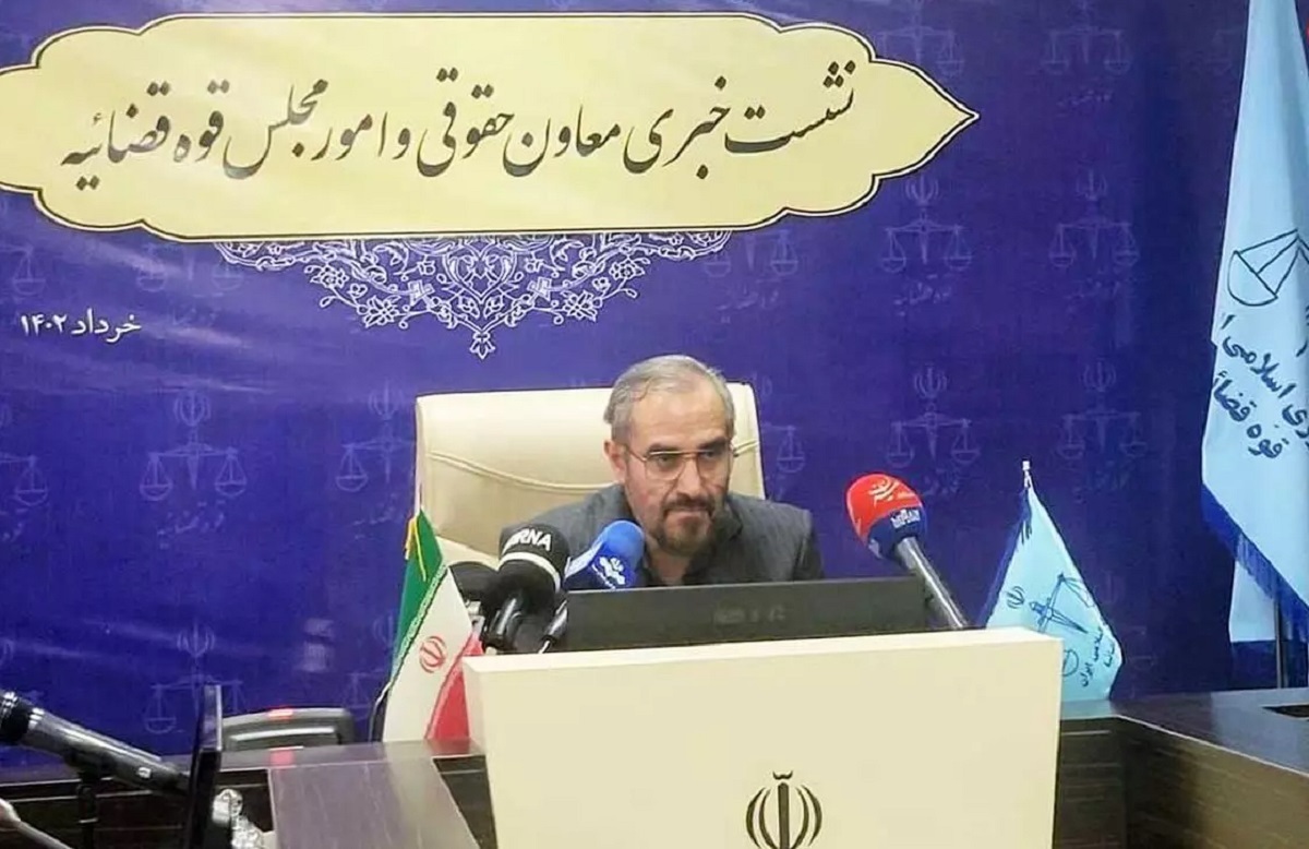 سرنوشت لایحه عفاف و حجاب از زبان معاون حقوقی قوه قضاییه/ مجازات سلبریتی‌ها بیشتر از مردمی عادی است!