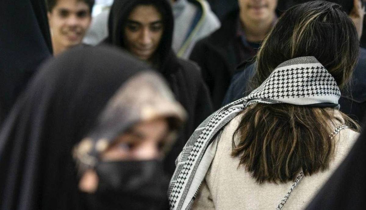 دبیر شورای انقلاب فرهنگی: آمار «کشف حجاب» بعد از ماه رمضان نزولی شده