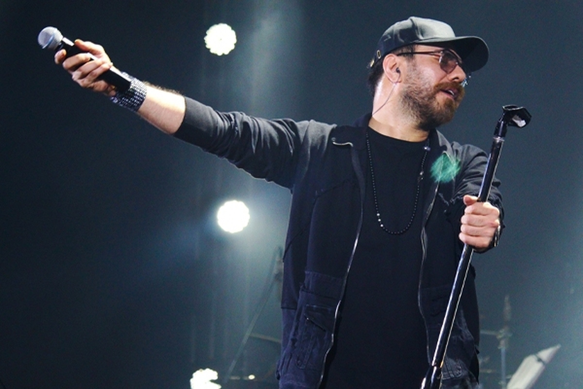 حمله دسته جمعی با قمه به کنسرت گرشا رضایی!