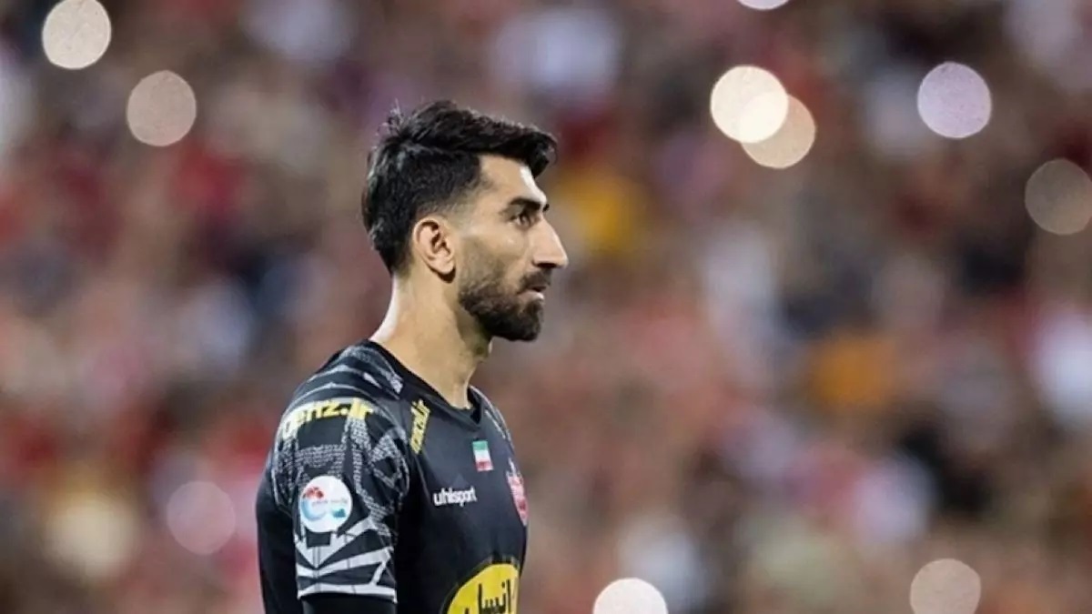 لحظه خروج بیرانوند با برگه فسخ قرارداد! لحظه خروج بیرانوند با برگه فسخ قرارداد!