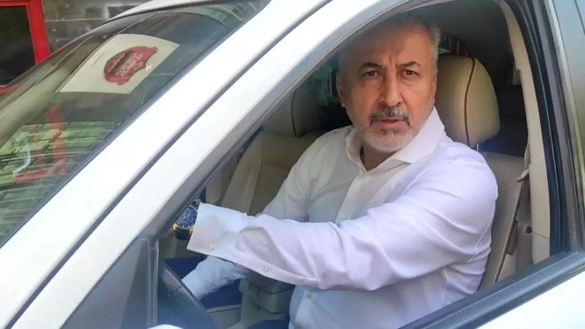 فرار عجیب رضا درویش از دست خبرنگاران!