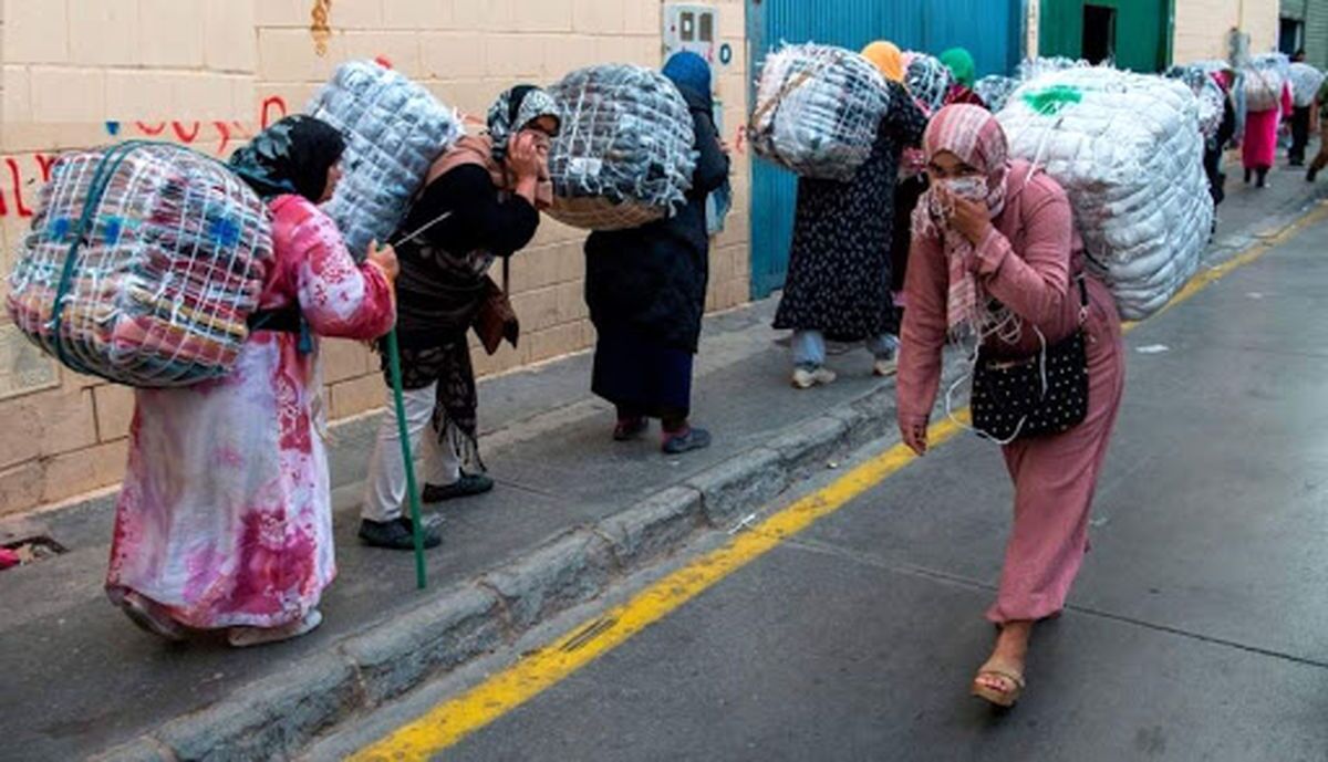 مصائب زنان مرزنشین؛ از نبود شغل برای زنان تحصیل‌کرده تا عدم حمایت از کارگران فصلی زن