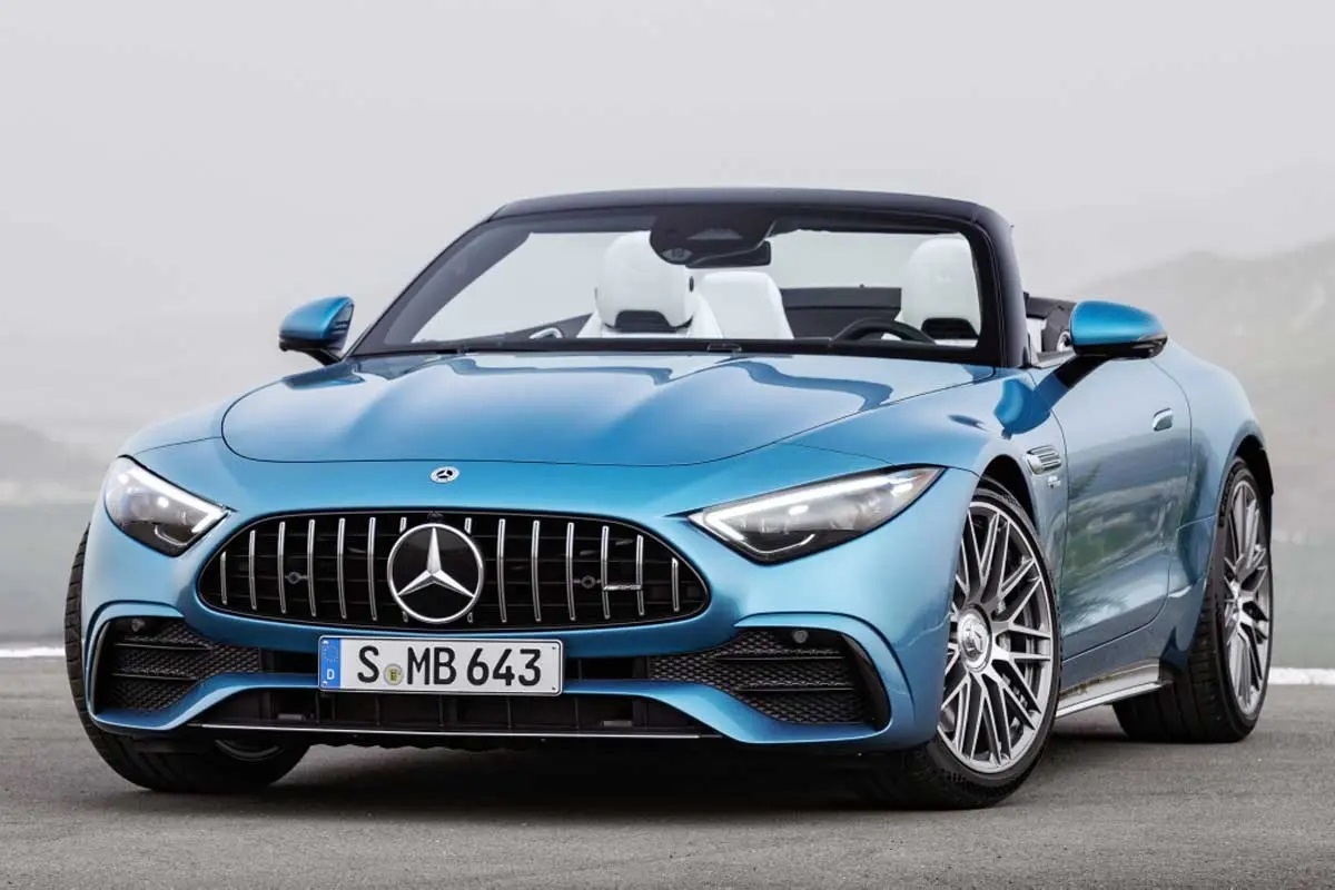 ذوق‌زدگی یک ایرانی از ظاهر فوق‌العاده مرسدس بنز SL ۲۰۲۳